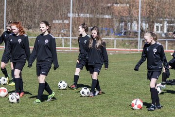 Bild 13 - C-Juniorinnen VfL Oldesloe - Wiker SV : Ergebnis: 0:5